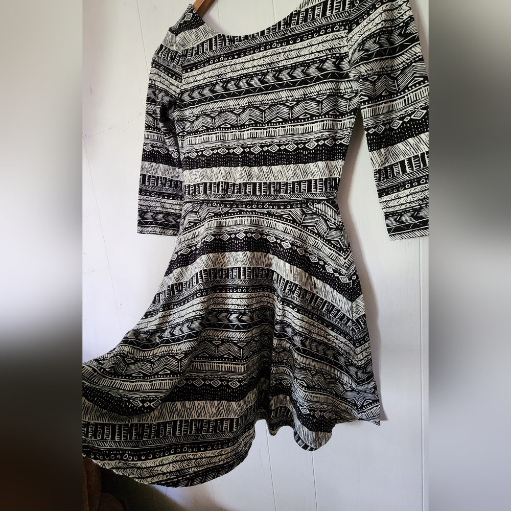 Low-Back Boho Dress - Picture 1 of 7
